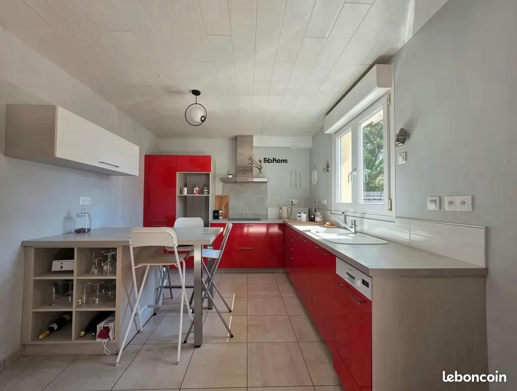 Maison lumineuse 112 m² – prox immédiate parc de la Combe Persil / serpent / fort motte giron (image 9)