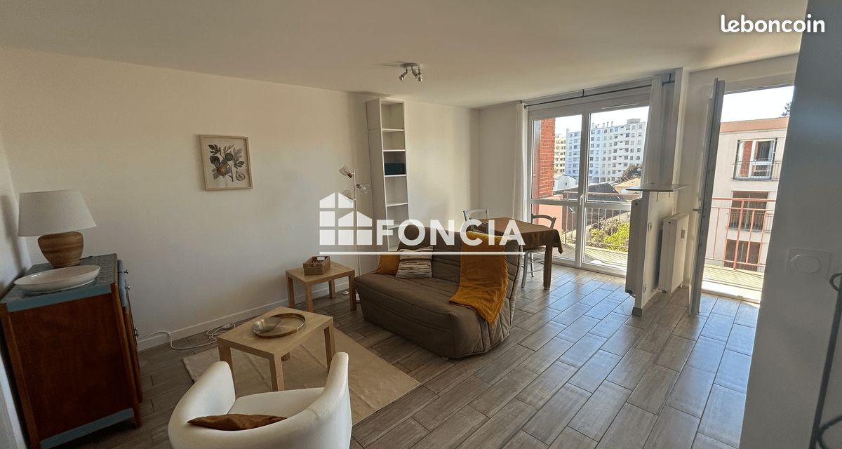 Appartement 2 pièces 50 m² · à Roanne · 50 m² · 650 €/mois
