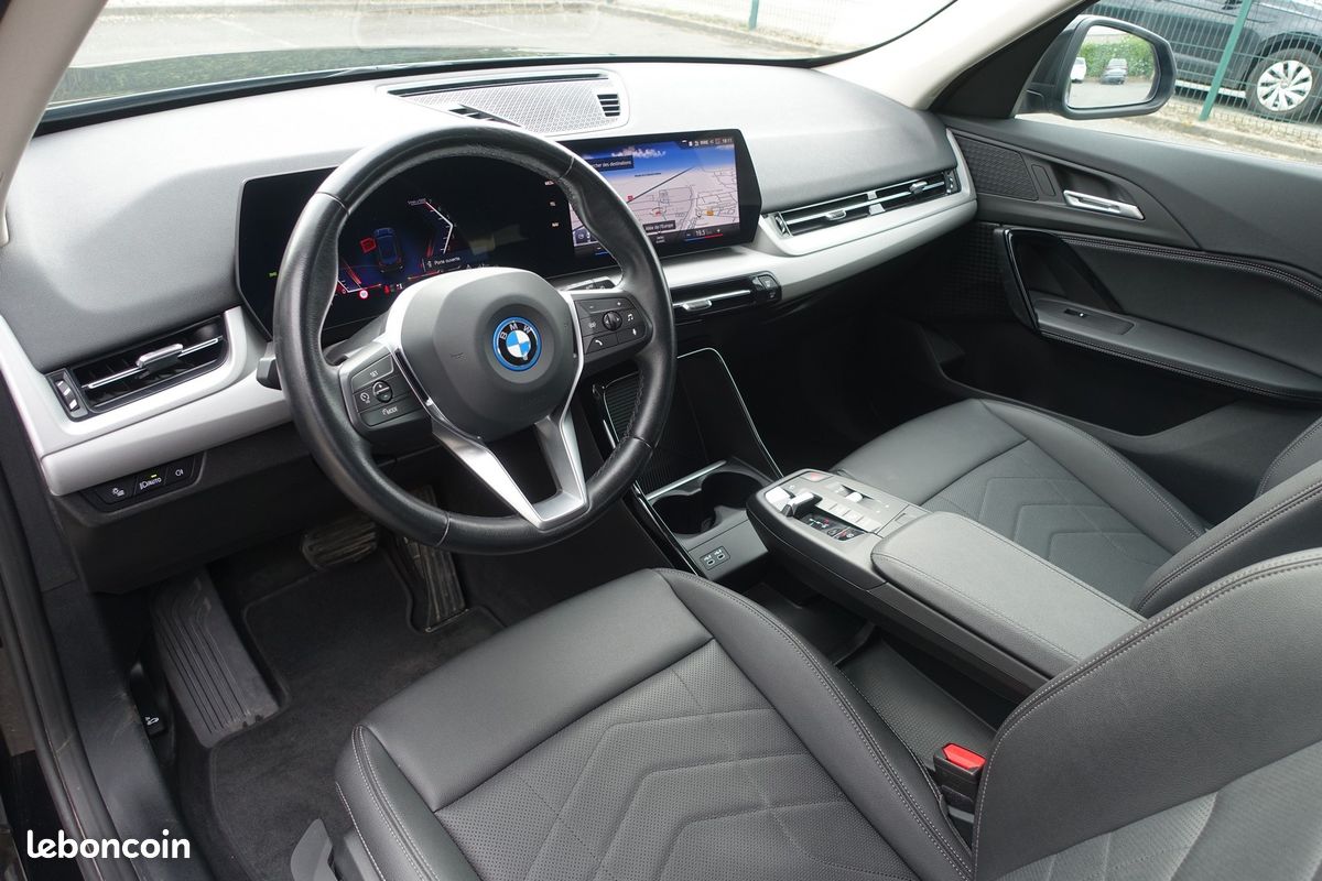 X1 Hybride Rechargeable X-Drive 25ea BVA 245ch Live Cockpit/Cuir/Grd Gps Europe/Caméra/Carplay/Régulateur/LED/Attelage/1*Main/Garantie 12 mois (image 9)
