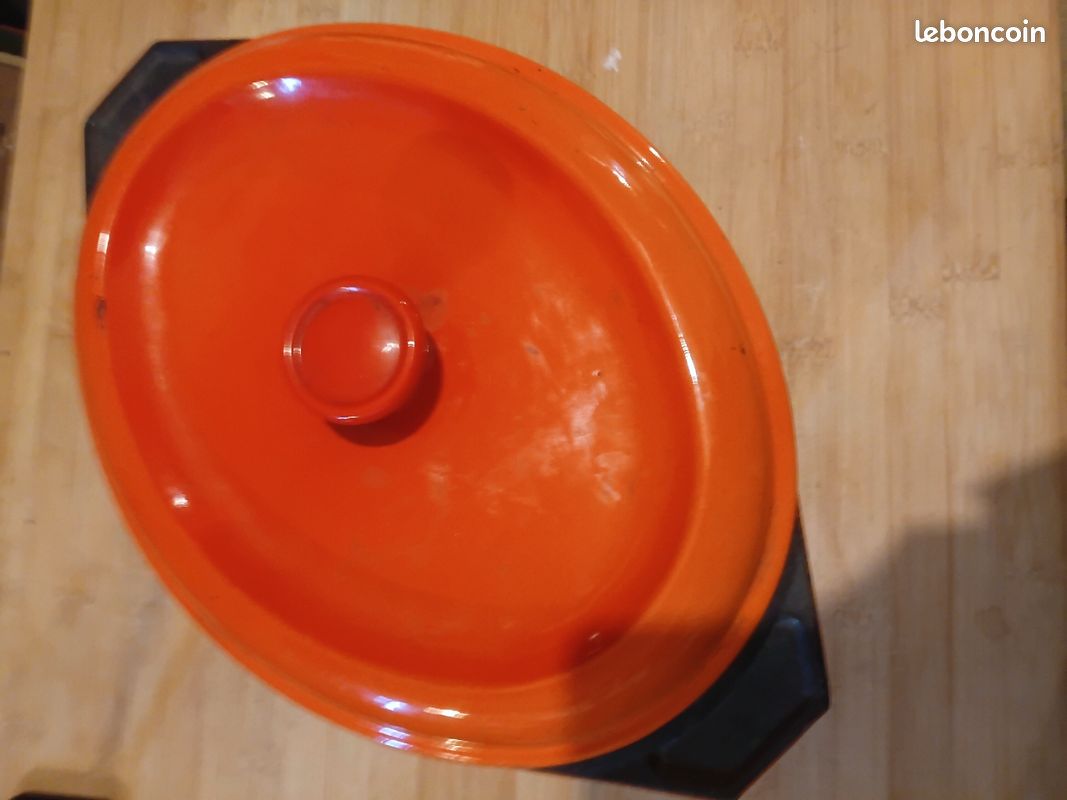 LE CREUSET ancien Plat à gratin en fonte émaillée Orange