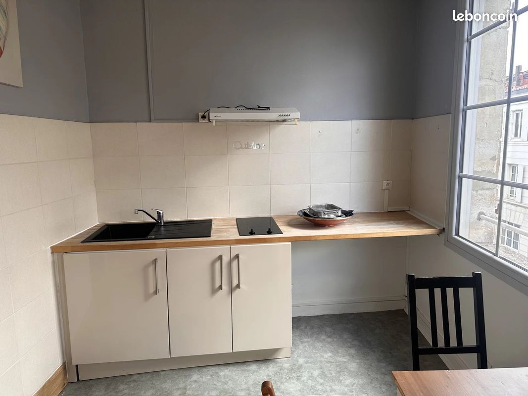Appartement 1 pièce 27 m² · à Niort · 27 m² · 479 €/mois