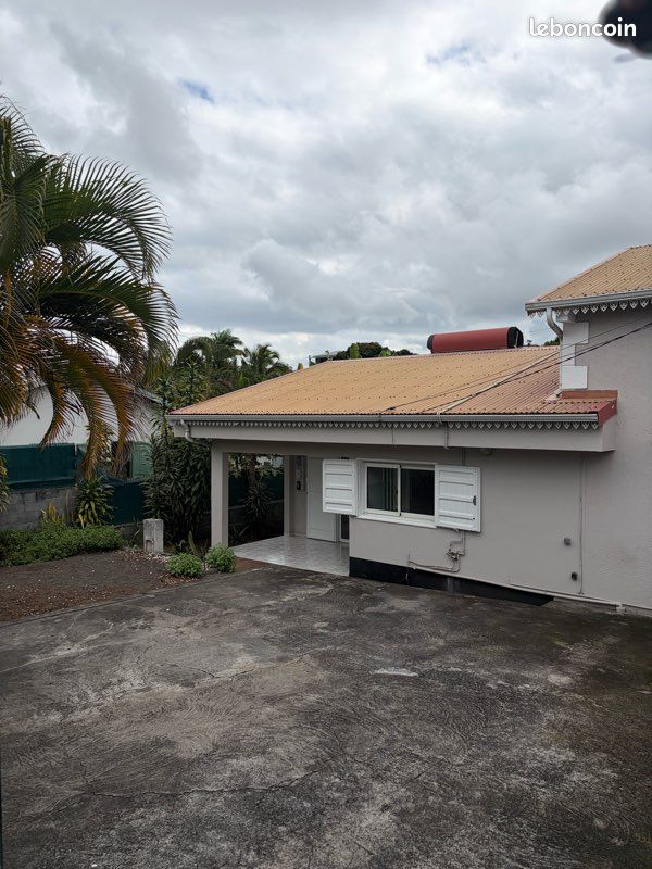 Maison 4 pièces 100 m² · à Saint-Pierre · 100 m² · 1 225 €