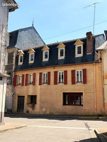 Immeuble 258 m² Cierp-Gaud