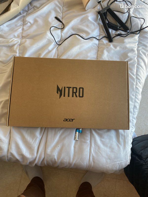 Acer Nitro V16 – Ryzen 7 8845HS – RTX 4060 – 16 Go RAM – 1 To SSD – Bon état – Windows 11 (image 7)