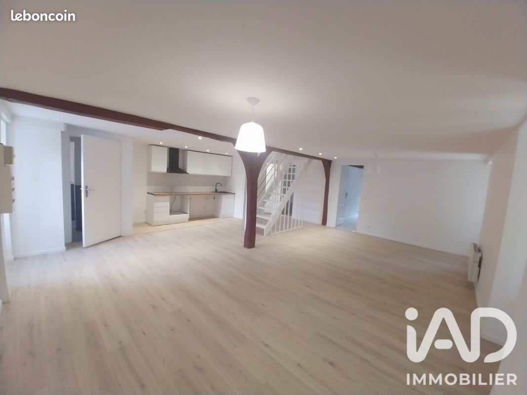 Appartement 6 pièces 131 m² · à Le Mée-sur-Seine · 131 m² · 1 700 €/mois