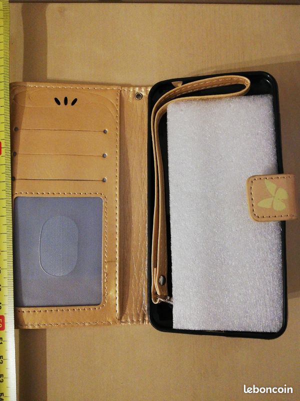 Protege pohette telephone doree (image 2)