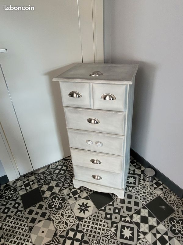 Chiffonnier (image 1)