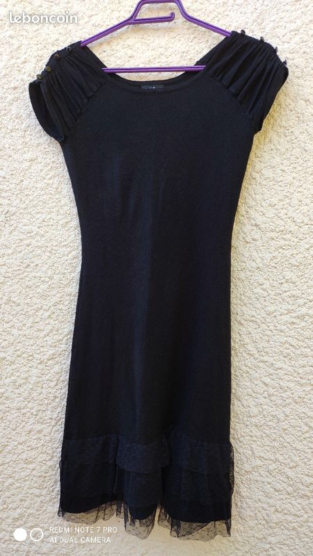 Robe noire / La Halle (image 1)