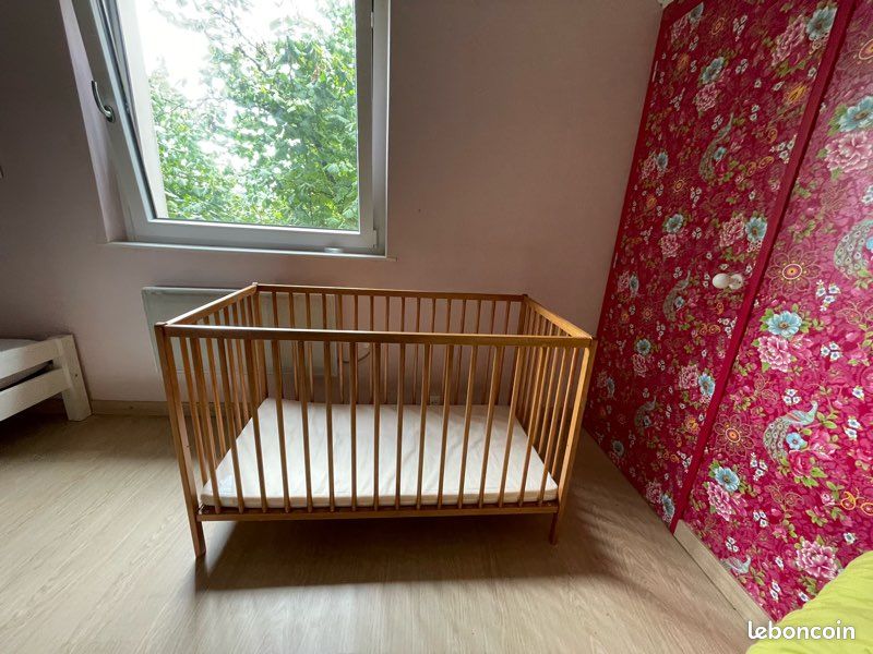 Lit bébé IKEA (image 1)