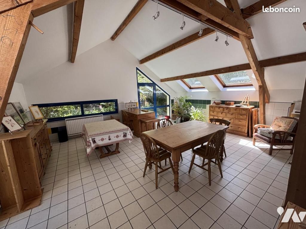 Maison 8 pièces 211 m² (image 2)