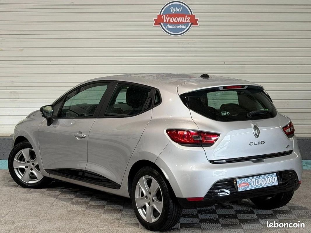 Renault Clio 1.5 DCI 90 ENERGY EXPRESSION GARANTIE 1 AN (image 3)