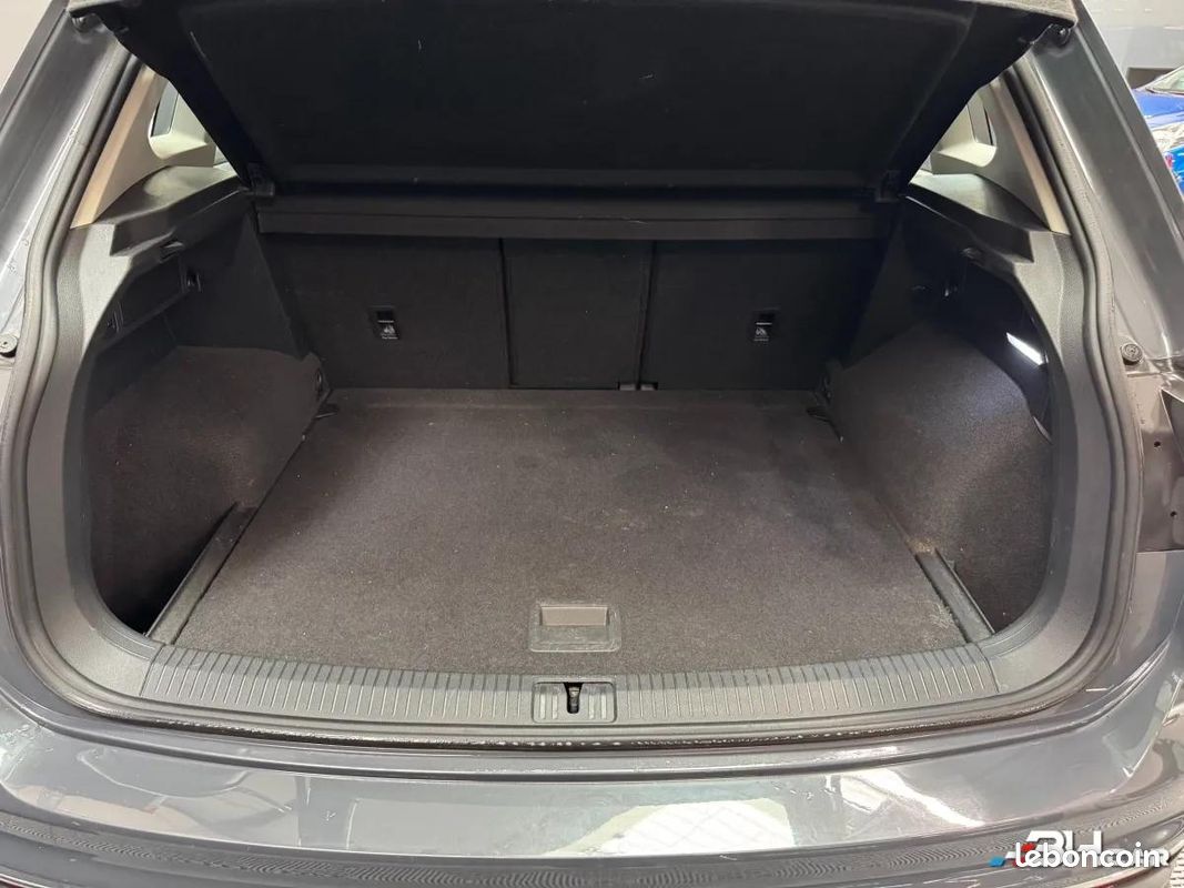 Volkswagen Tiguan 2.0 TDI 150ch BUSINESS DSG 7 / Attelage / (image 22)