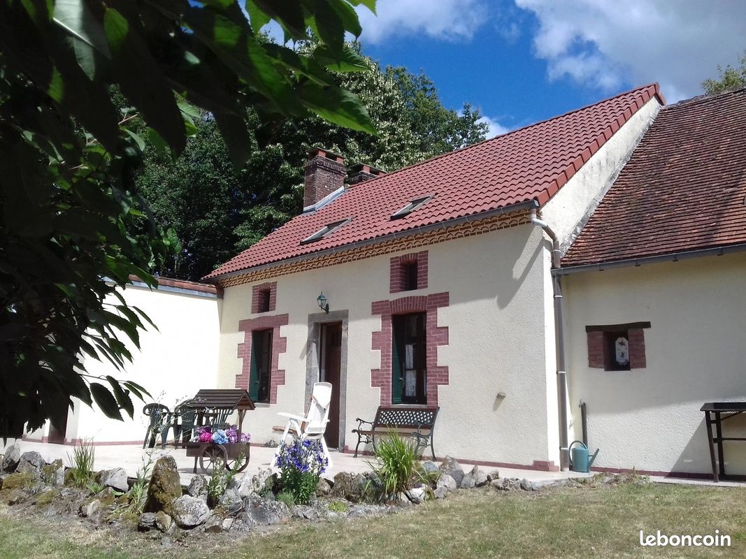 Maison 9 pièces 163 m² · à Magnac-Laval · 163 m² · 140 650 €
