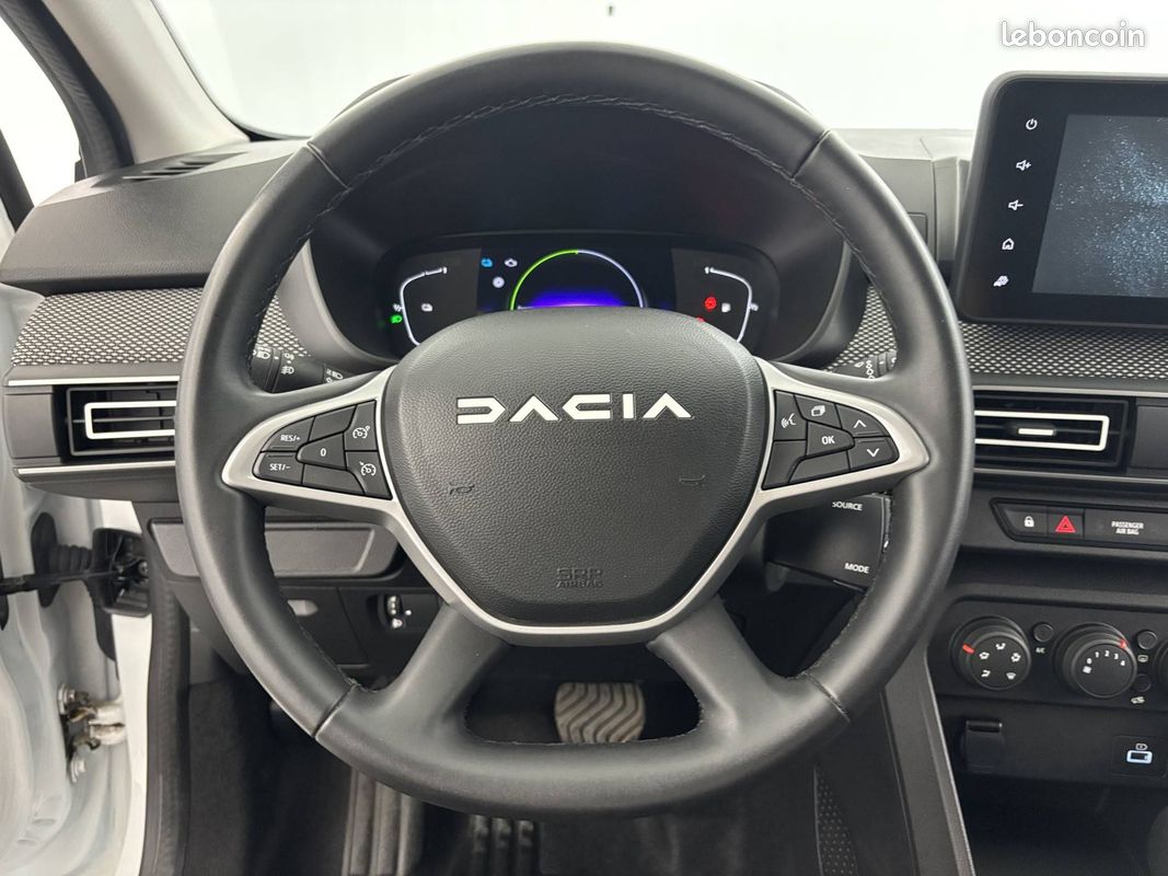 DACIA Jogger Hybrid 140 5 places Expression (image 15)