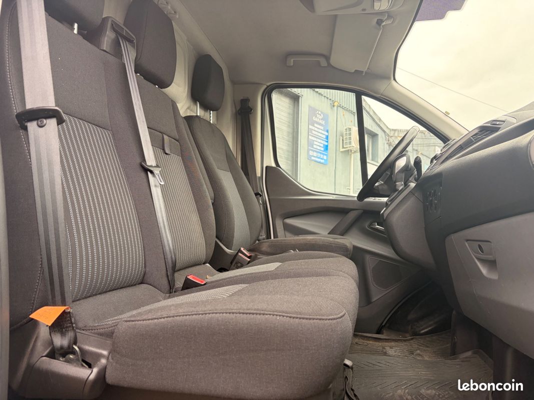 FORD TRANSIT 2.0 TDCI 140cv L2H1 Limited 1er main Bva (image 12)