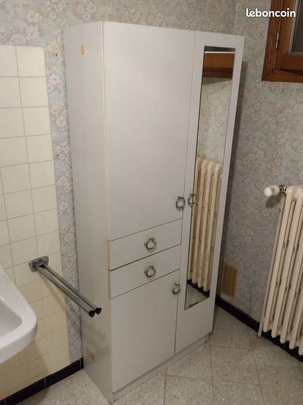 Meuble salle de bain (image 1)