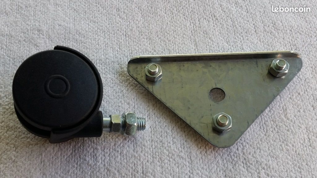 Deux lots de 4 roulettes jumelles mobiles de diamètre 4 cm avec platines triangulaires (image 4)
