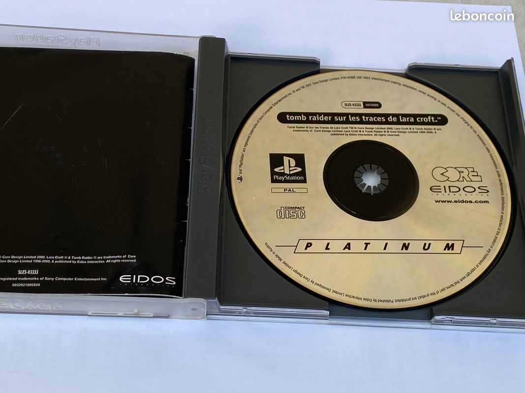 Jeu PS1 – Tomb Raider : Sur Les Traces De Lara Croft – PAL – Bon état