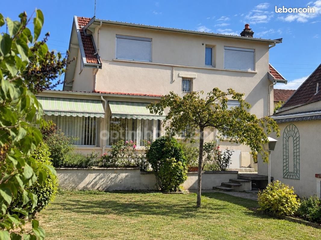 Maison 7 pièces 110 m² · à Dijon · 110 m² · 380 000 €