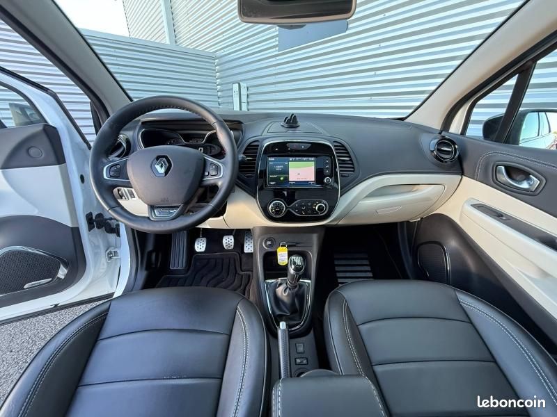 Renault Captur 1.2 TCe 120ch energy Initiale Paris (image 12)