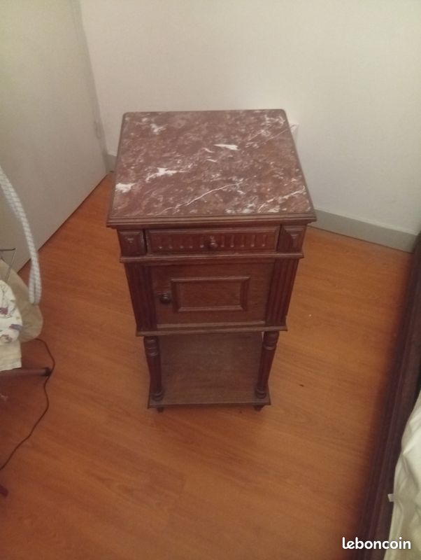 Table de chevet (image 1)