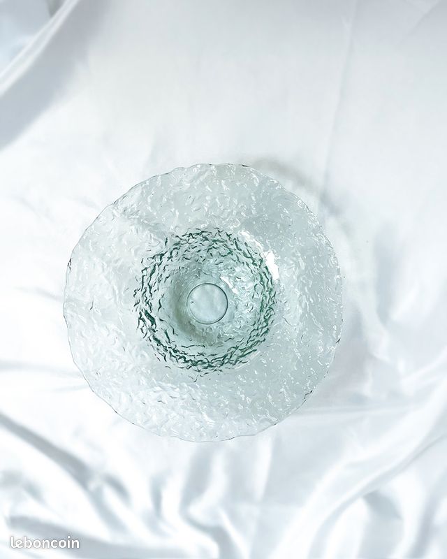 Plat rond en verre texturé (image 2)