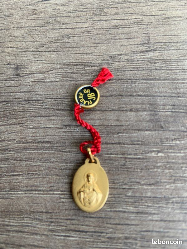 Collier Or 18 Carats Avec Pendentif Médaille Religieuse - Occasion, Or Massif