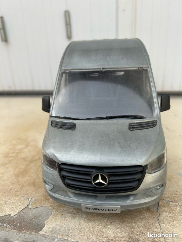 Mercedes sprinter 1/18 (image 2)