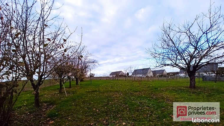 Terrain 2 100 m² Chateau Renault