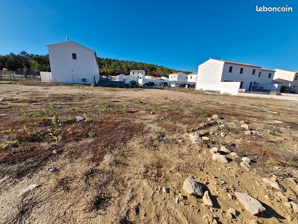 Terrain 1310 m² Le Puy Sainte Reparade