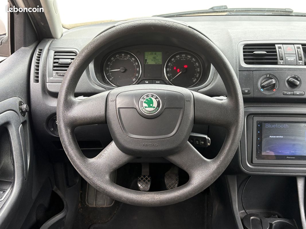 SKODA FABIA II 1.4 TDI 90 AMBITION 90Ch Garantie 12 mois (image 13)