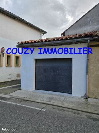 Parking/box 1 pièce 22 m²