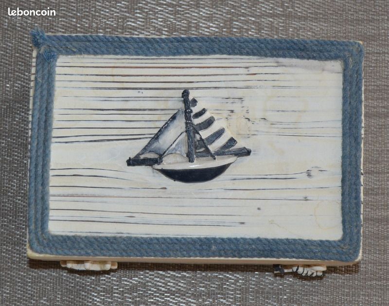 Jolie boîte en bois (image 1)