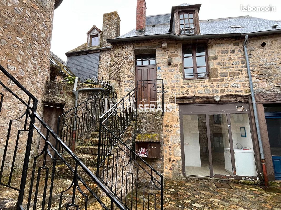 Immeuble 5 pièces 76 m² · à Domfront en Poiraie · 76 m² · 69 760 €