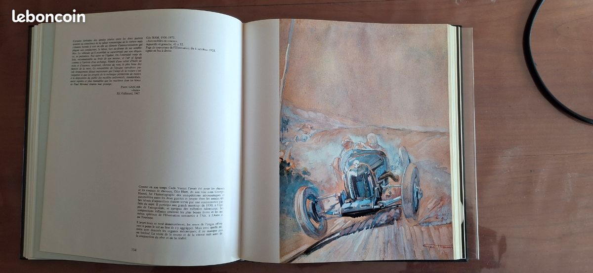 Livre l’art et l’automobile d'Hervé Poulain.
Livre strictement neuf.
1973.
Couverture rigide revetue d'une couverture transparente. 
Livré avec son étui cartonné (image 2)
