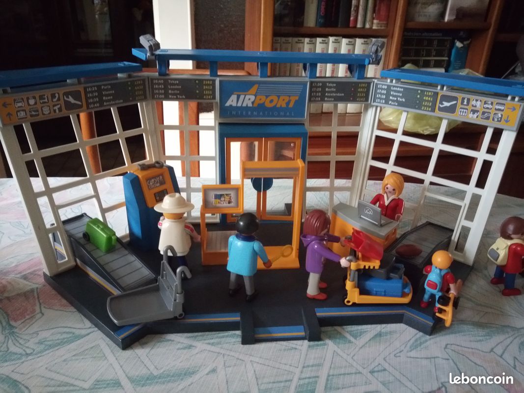 Lot Playmobil aéroport moderne (5338 + 5261 + 5399 + 5262) (image 5)