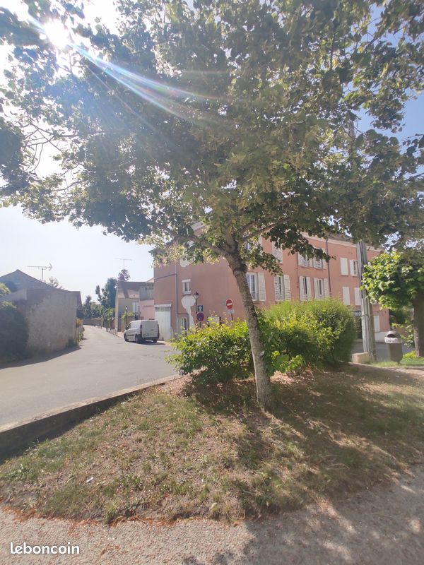Appartement 2 pièces 54 m² · à Forges-les-Bains · 54 m² · 784 €