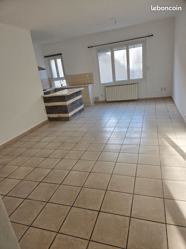 Appartement 4 pièces 104 m² · à Bellegarde · 104 m² · 900 €/mois