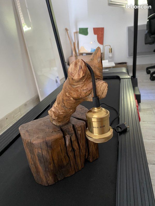 Lampe d’appoint en bois de chêne (image 1)