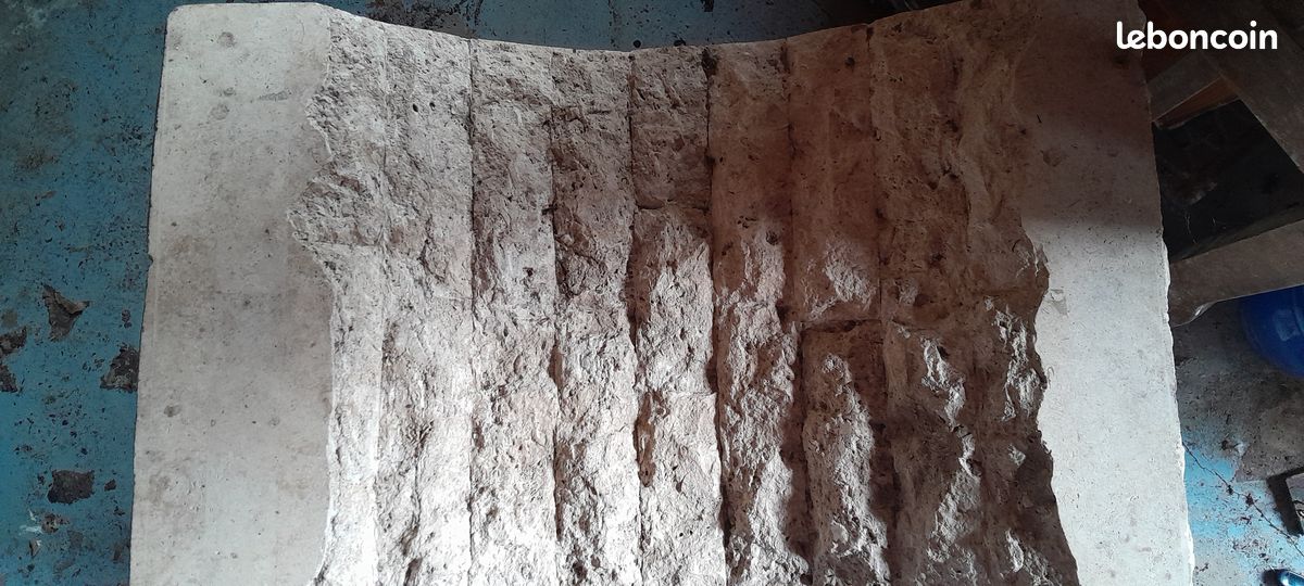 Pied table basse en pierre (image 1)