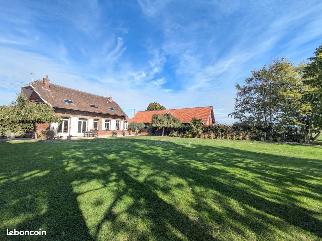 Maison 8 pièces 300 m² · à Fleurbaix · 300 m² · 933 000 €