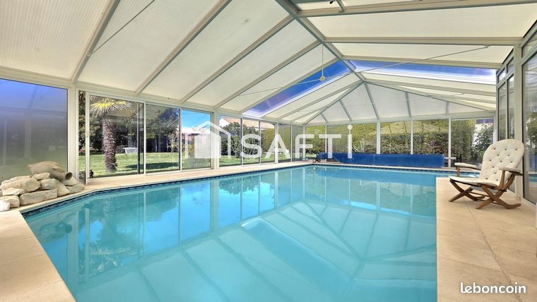 Propriété 4 pièces 141 m²