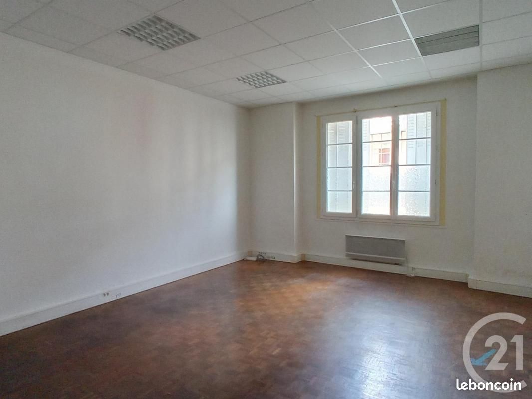 Appartement 2 pièces 61 m² - Coutras 33230 (image principale 0)
