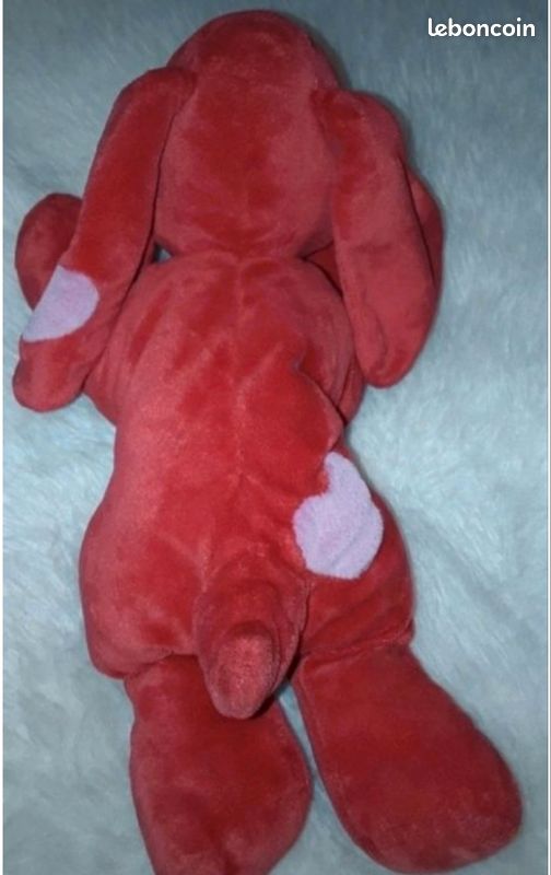 Peluche chien rouge cœurs roses (image 3)