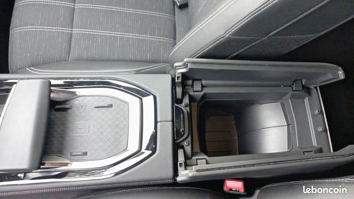 Renault austral full hybrid e tech 200 ch techno (image 27)