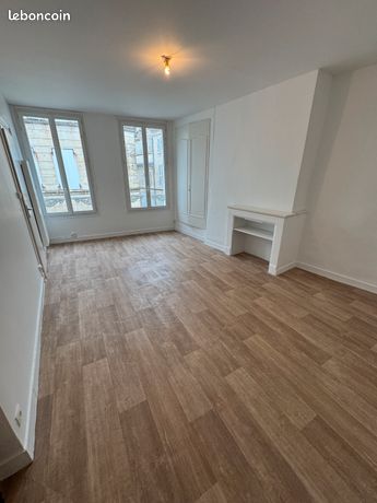APPARTEMENT T2 39m2 HYPER CENTRE-VILLE NIORT PRIX: 81 750 FAI
