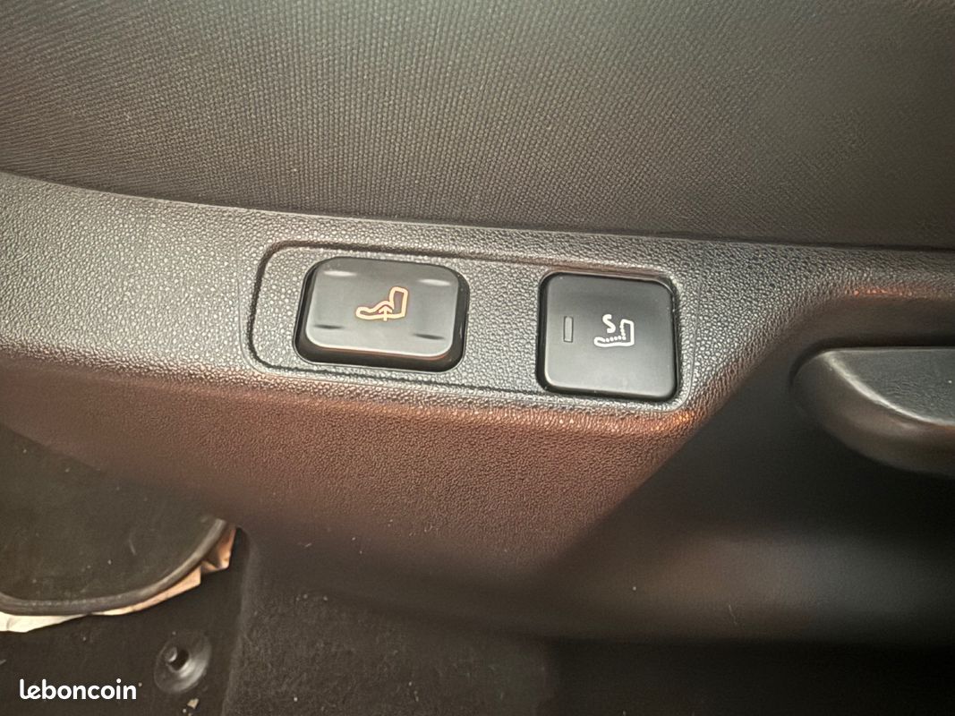 CITROEN C4 C4 e-HDi 115 Attraction (image 12)