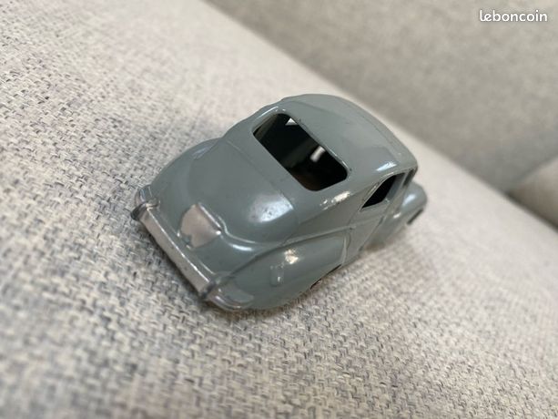Dinky Toys 24R Peugeot 203 Gris Clair - 1/43 - Occasion état 5/10