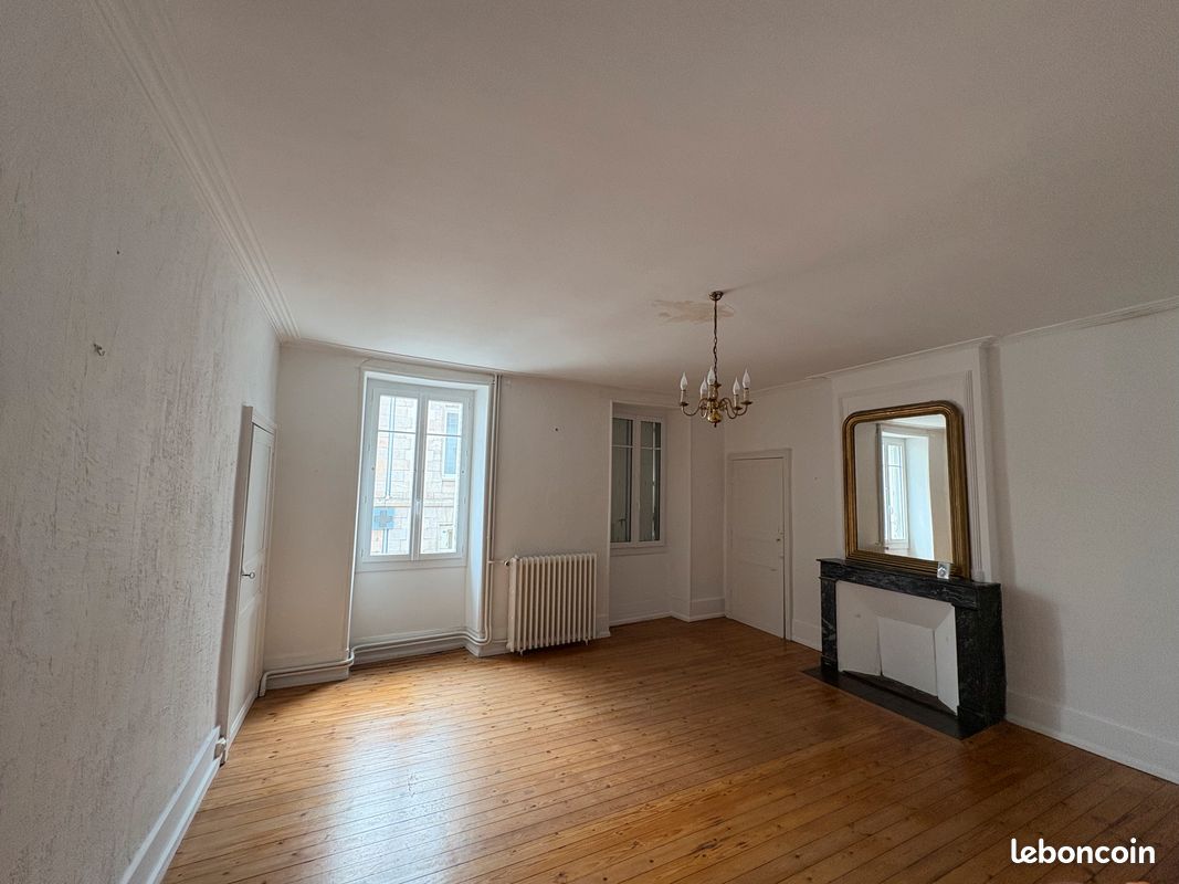 Local commercial 8 pièces 181 m² · à Legé · 181 m² · 195 000 €