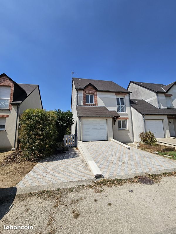 Maison 4 pièces 87 m² · à Jargeau · 87 m² · 930 €/mois